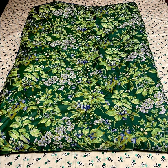 Laura Ashley Bedding Vintage Laura Ashley Reversible Twin Size Comforter Poshmark
